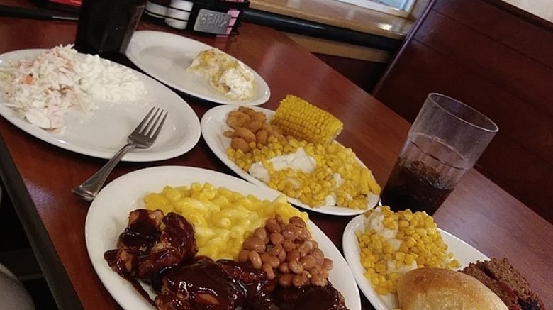 Golden Corral Buffet