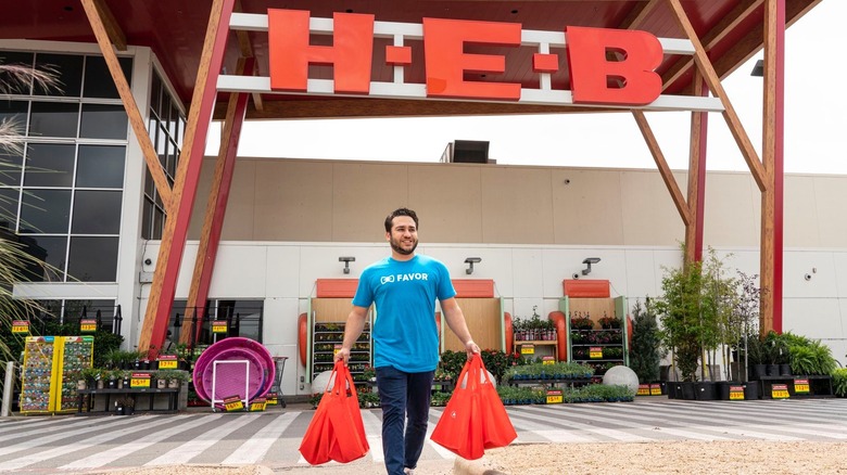 Workers Reveal What It's Really Like To Work At H-E-B