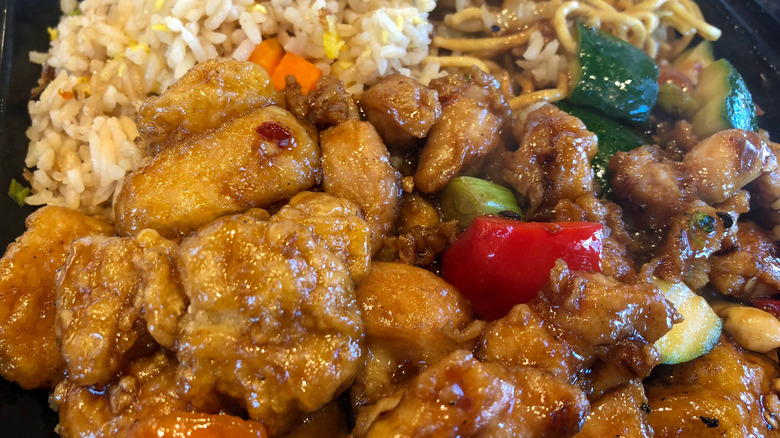 plate of Panda Express food