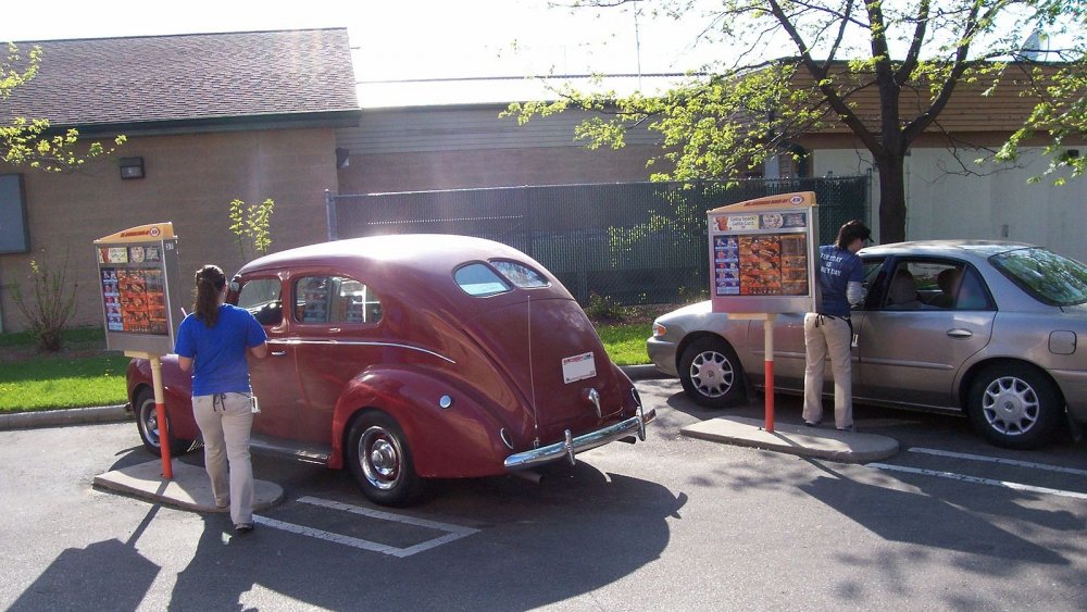 Sonic carhops beware of "scan hogs"