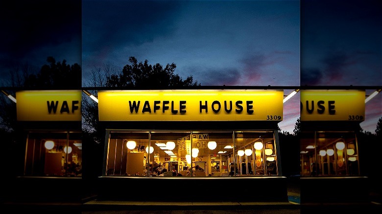 Waffle House restaurant dark sky