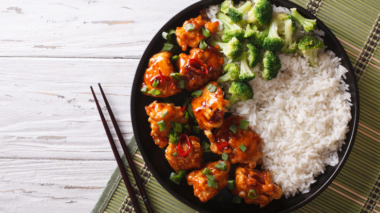 general tso chicken bowl 