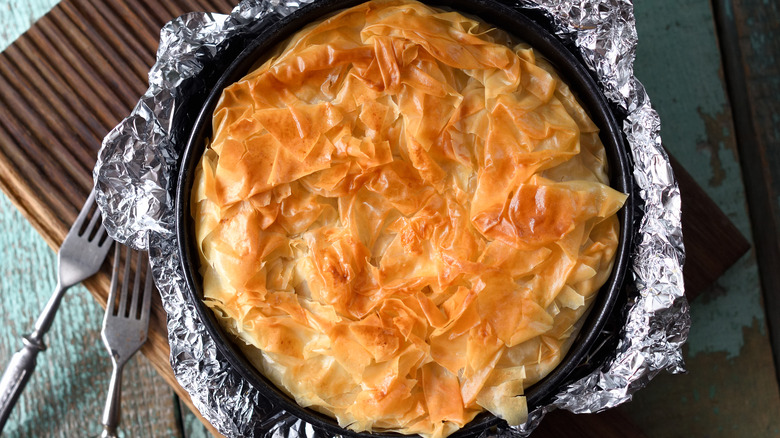 Phyllo pastry pie