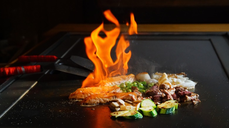 food cooling on hibachi grill