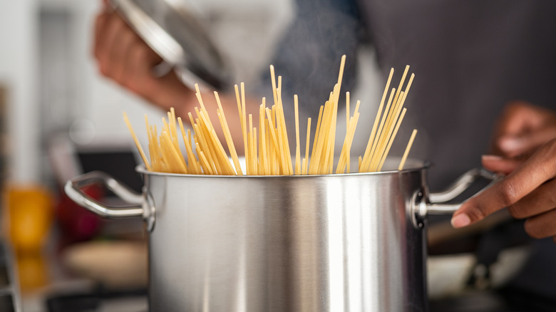 boiling pasta