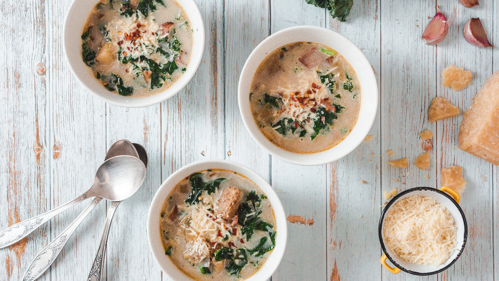 bowls of zuppa toscana