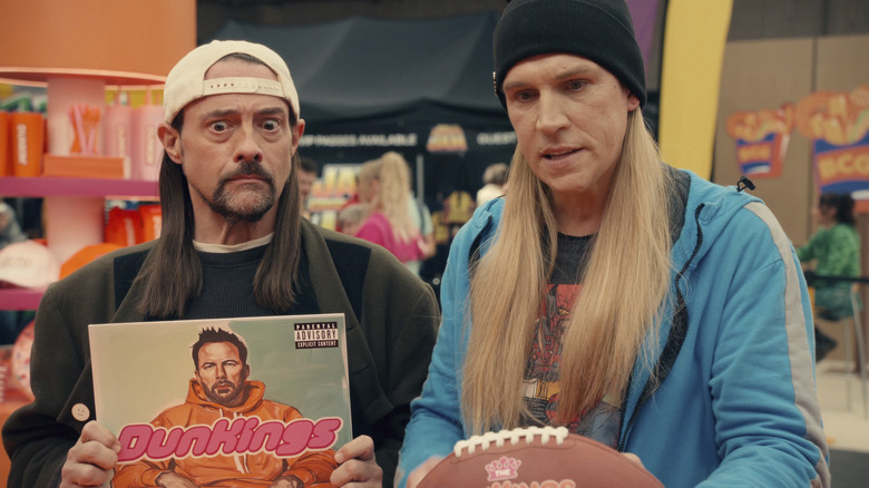 Kevin Smith and Jason Mewes in Dunkin' commercial