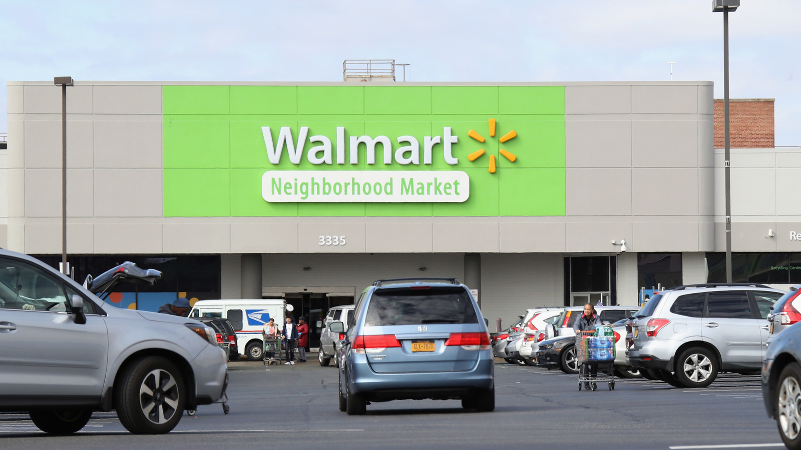 You Should Always Do Walmart Grocery Shopping In The Morning. Here&#039;s Why