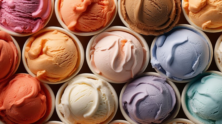 Ice cream in bowls