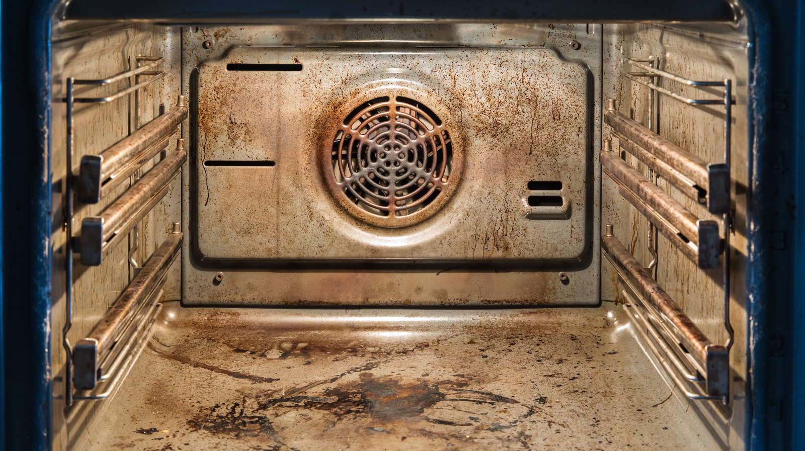 How To Clean Your Oven - Staples®