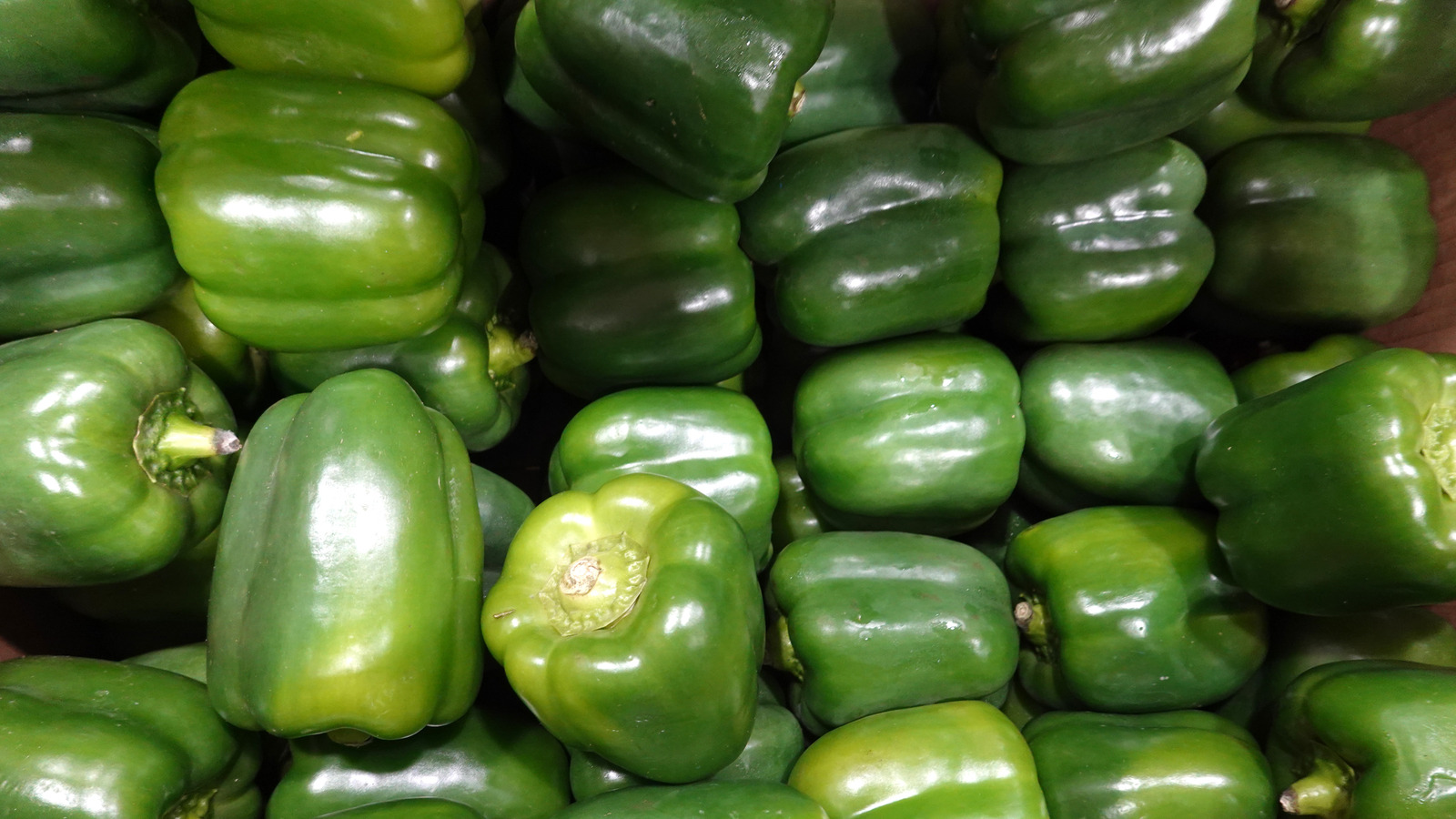 The Absolute Best Ways To Keep Bell Peppers Fresh