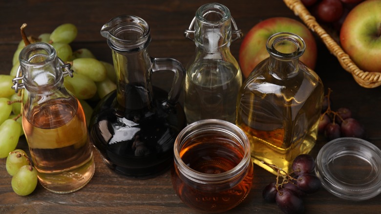 Different types of vinegar