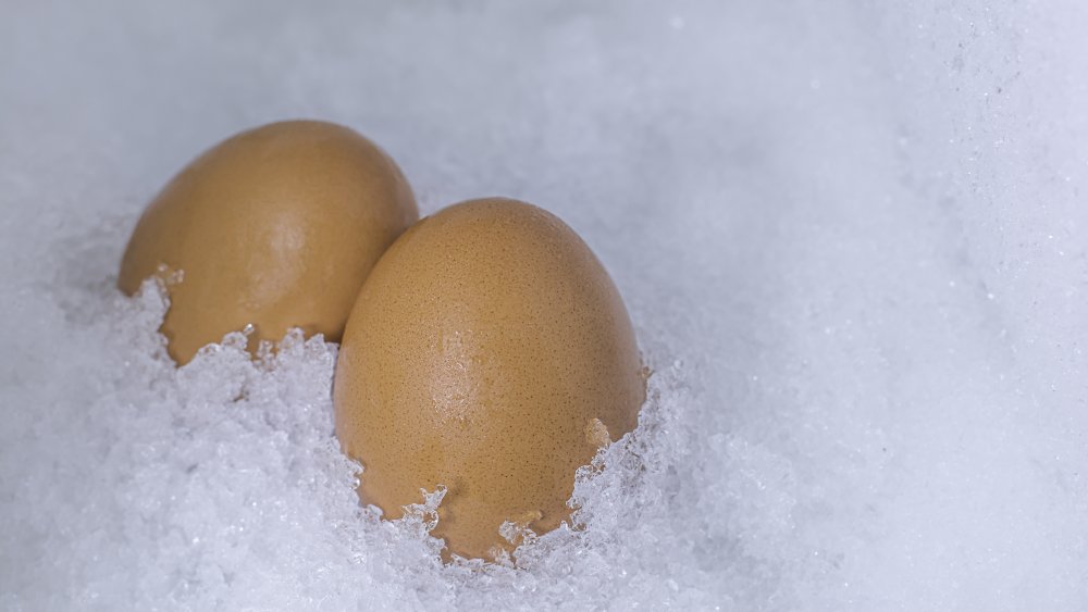 eggs in ice