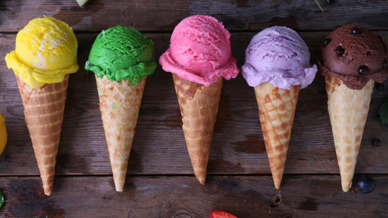 ice cream cones 