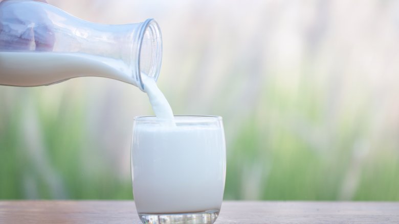 glass of milk 