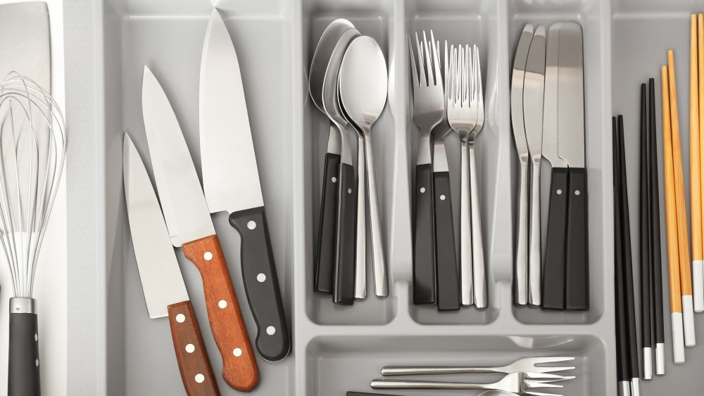 How To Safely Store Kitchen Knives