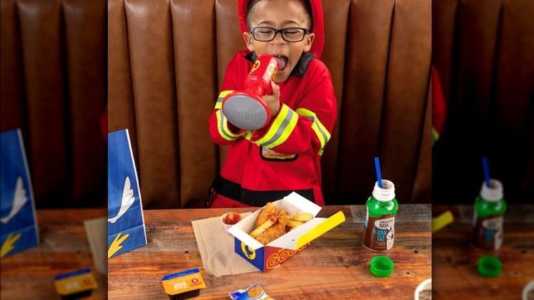 child at Zaxby's