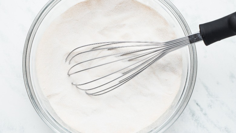 sugar and pectin in bowl